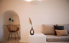 Assyrtiko By A Terre Cave Villas